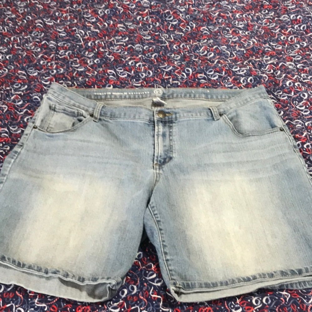 Women’s 18w jean shorts